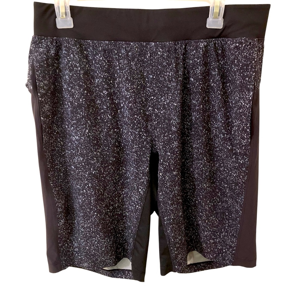 Lululemon Men’s T.H.E Linerless Gym Short Size L Black / Gray Pattern